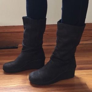 Keen Akita Black Pull On Slouch Wedge Boot Sz 9.5